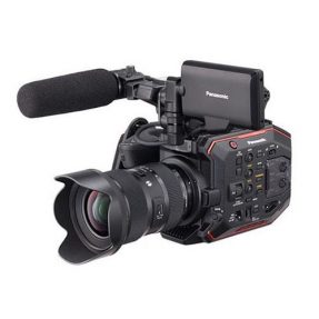 Panasonic AU-EVA1 kompaktná 5.7K Super 35mm Cinema kamera