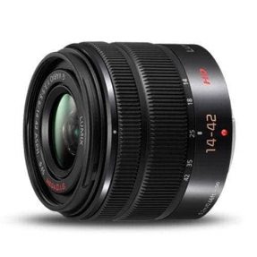 Panasonic LUMIX G Vario 14-42mm / F3.5-5.6 II ASPH. / MEGA O.I.S.