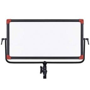 SWIT PL-E90D 3-kit so statívmi v transportnom kufri s DMX ovládaním.