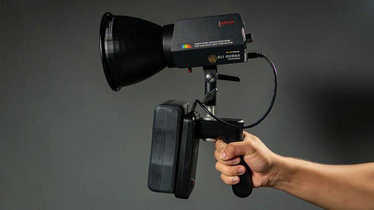 iFootage Anglerfish SL1 6 inch Mini Bowens mount fresnel 6FPM iFootage Anglerfish SL1 6 inch Mini Bowens mount fresnel 6FPM